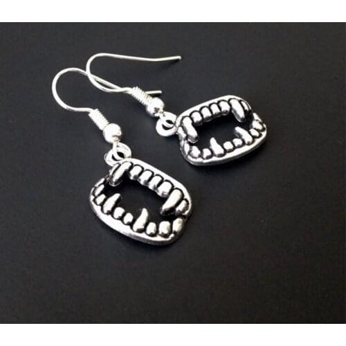 1 pair Vampire Earrings, Grunge Jewelry, Vampire Fangs, Vampire Teeth, Spooky