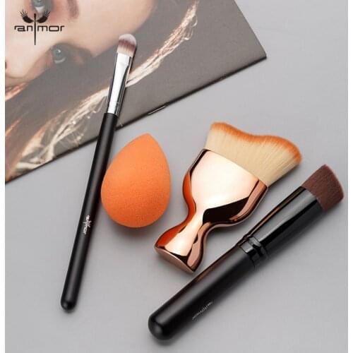 Anmor 4Pcs Essential Base Makeup Brush Set With Sponge Make Up Tool Contour Foundation Concealer Brushes For Daily Makeup
