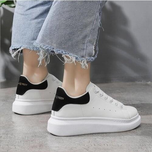 2021 New White Shoes Female Students Korean Version Of The Thick Crust Increased Womens Casual Shoes Net Red Women Sneakers