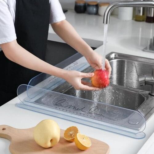 Kitchen Sink Water Baffle Splash Blocker with Sucker Transparent Splatter Screen Dishwashing Water Fender Kitchen Tools