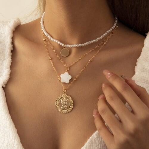 Vintage Simulated Pearl Necklace for Women Bohemian Multilayered Flower Portrait Coin Shell Pendant Necklaces Collar Jewelry