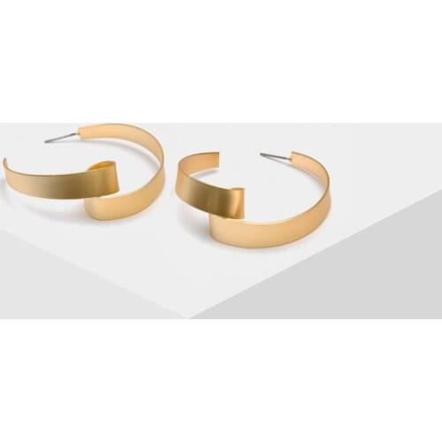 Amorita boutique New fashion Gold geometric metal pendant earrings