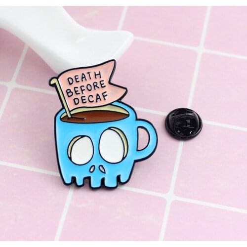 Cartoon blue skull enamel coffee cup brooch"Morte Prima di Decaffeinato" Friends lapel shirt backpack jewelry gift accessories