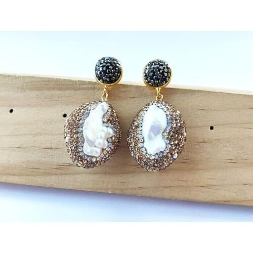 1 Pair Fashion Jewelry Nature Freshwater Pearl Earrings Gold Color Crystal Rhinestone Paved Dangle Earrings For Women ER856