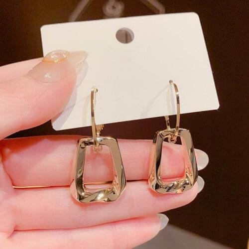 Fashion Metallic Designer Earrings For Women 2021 New Jewelry Delicate Geometric Earings Wholesale