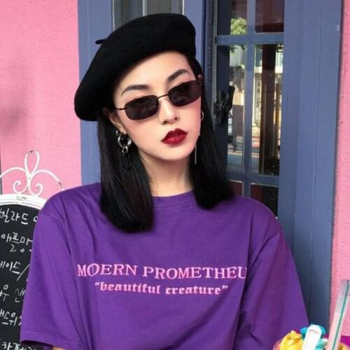 Retro Vinatge Small Rectangle Sunglasses Women Men Metal Frame Brand Designer Red Yellow Sun Glasses Stylish Party Eyewear UV400