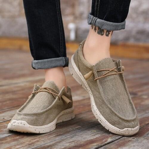 Mens Casual Shoes Lightweight Sneakers Fashion Casual Walking Shoes Flats Breathable Slip on Mens Loafers 2021 Men Shoes Canvas