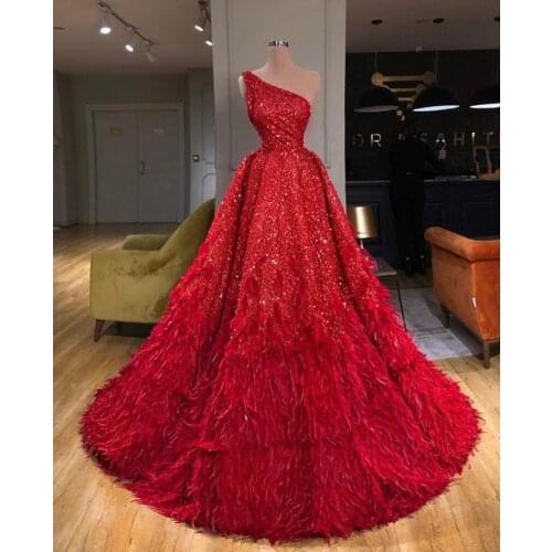 Elegant Vestidos De Fiesta Red One Shoulder Pleated Lace Sleeveless A Line Feather Evening Dresses