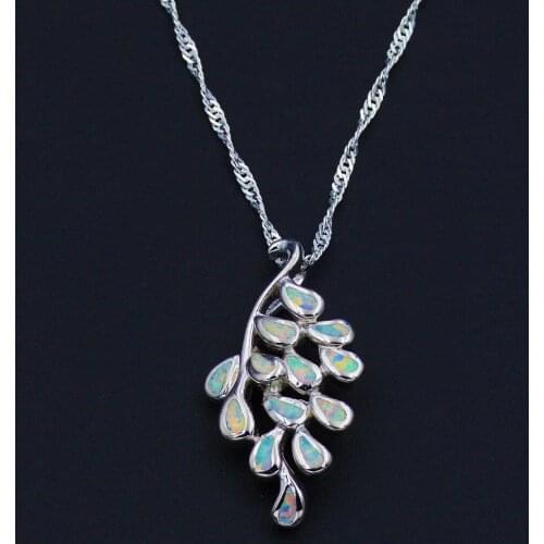 Beautiful Peacock tail white fire opal stone pendant necklace for lady
