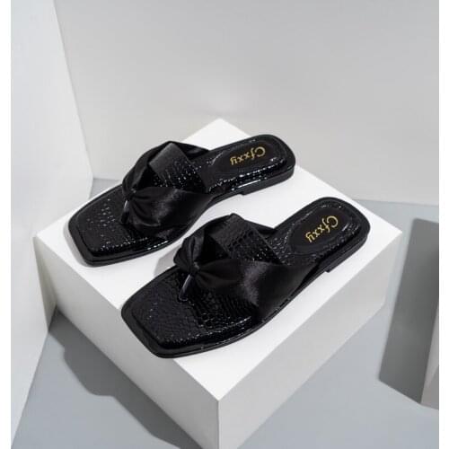 Womens Slippers Shoes for 2021 Laces Shoe Sabot Designer Slides Slip-on Casual Black Decorations Sliders Summer Sandals Fashion