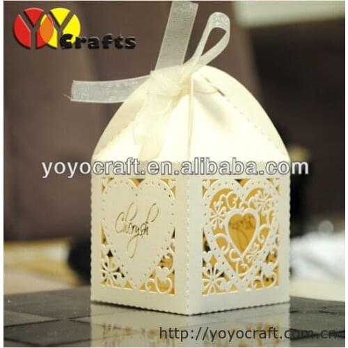 Free shipping MOQ 50pieces customizable wedding boxes,laser cut heart shape wedding boxes with ribbon free logo