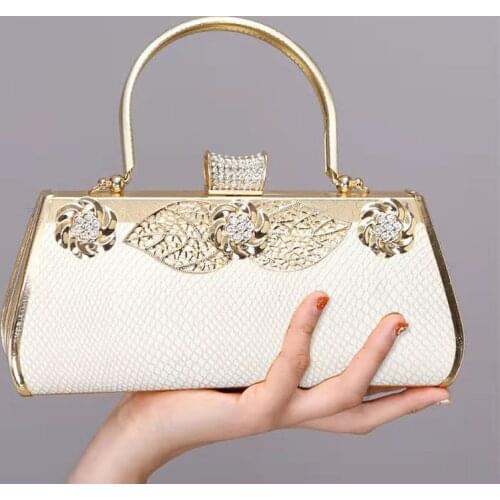 Chain Shoulder Day Clutch Bucket Wedding Bridal Evening Bags Holder Heart Diamonds Women Handbags Metal Golden