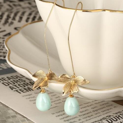 Delicated Gold Color Orchid Earrings Elegant Female Banquet Jewelry Fashion Simulated Pearl Dangle Earrings Girls Birthday Gift