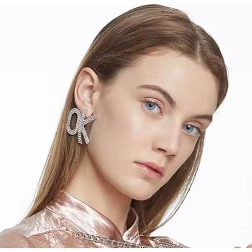 2021 Fashion claw chain series popular letters OK metal stud earrings womens jewelry accessories aretes de mujer