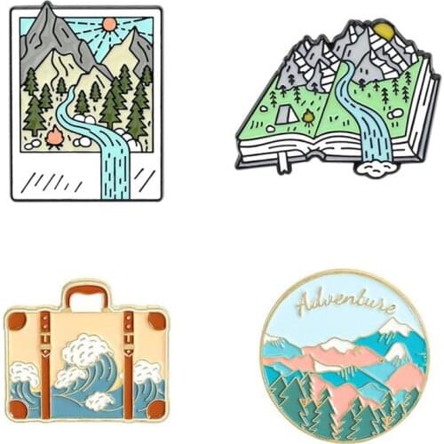 Women Pin Enamel Brooches Badges For Clothes Cute Pin Badge Metal Brooch Anime Jewelry On Backpack Aesthetic Lapel Pin Art Badge