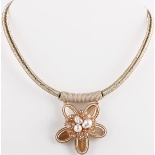 BEADSLAND Handiwork Crocheted Flower Shape Pendant Necklace Seaside Beach Fashionable Jewelry Graceful Women Necklace