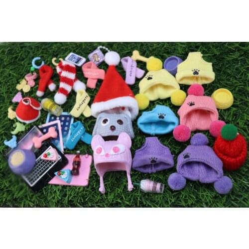 Cartoon Animals Short Hair Cat #339 Orange Yellow Blue Eyes with Red Magnet