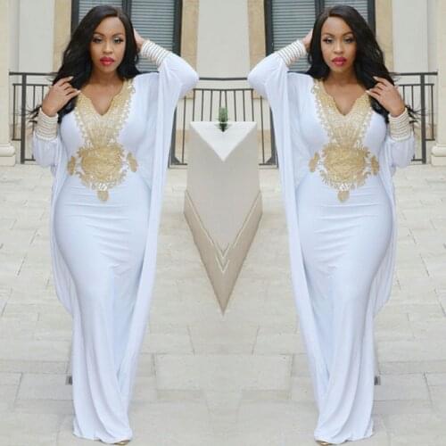 Arabic Evening Dresses 2020 Long Sleeves Hijab Muslim White and Gold Prom Dress Dubai Beaded Women Formal Kaftan Party Gowns