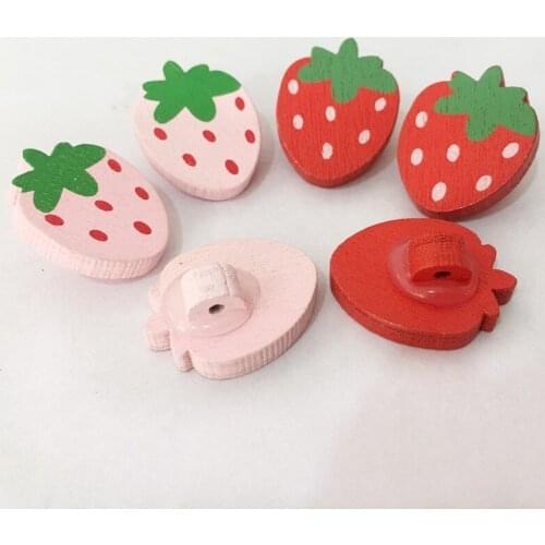 100pcs/lot New Lovely Strawberry Fruit Style 2 Holes Wood Painting Sewing Buttons Scrapbooking 22x17m Wood Craft MS 002
