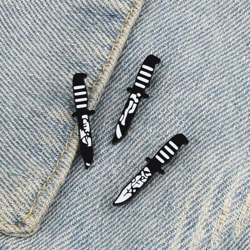 Punk Gothic Cool Brooches Black White Dagger Knife Badges For Men Japanese Ninjutsu Enamel Pins Bag Jackets Lapel Metal Jewelry