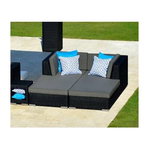 Hot sale outdoor woven luxury rattan wicker round sun lounger