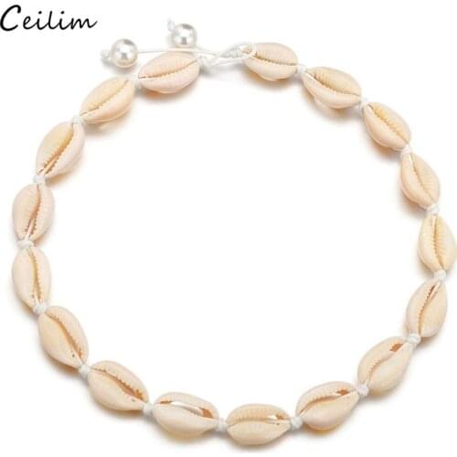 Ceilim Chokers On The Neck