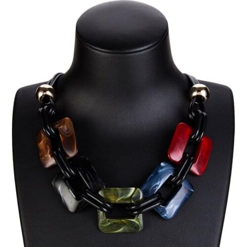 YDGY New Large Resin Natural Patterns Individualized Necklace Womens Bohemian Necklace and Pendant Retro Fashion