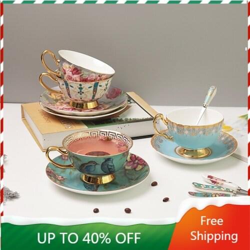 Flower Ceramic Afternoon Tea Coffee Cup French Style Kitchen Luxury Cup English Tea Set Coffee Kaffeetasse Cup And Saucer AA50BD