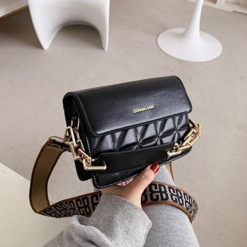 Shoulder Bags Purse Crossbody Bags for Women Handbag Fashion 2021 New Chains Letter Pattern All-match PU Leather Designer Bag