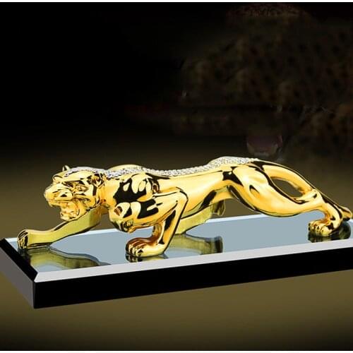 2019 FASHION GOLD PANTHER FIGURINES MINIATURES GEOMETRIC METAL LEOPARD STATUE CAR PERFUME DECOR WINE CABINET HOME ACCESSORIES