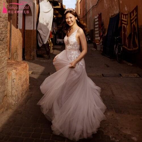 V-Neck Wedding Dresses Tulle Skirts Bohemian Bridal Gowns Backless Charming Vestido De Noivas ZW473