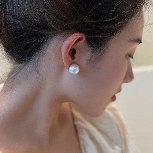 U-Magical French Vintage Oversize White Color Cotton Pearl Dangle Earrings Fashion Circle Statement Earrings Holiday Jewelry