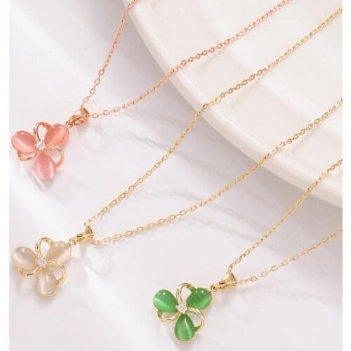 New Opal Clover Pendant Necklace Fresh Clover Shape Fashion Charm Women Necklace Exquisite Jewelry Long Chain Gold Korean Style