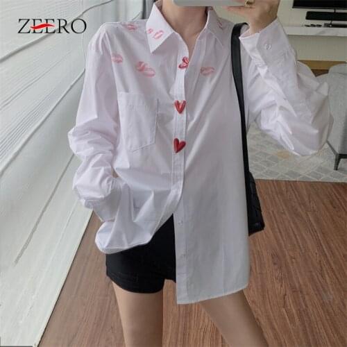 Korean Woman Lip Print Hearts Buttons Long Sleeve Blouse Shirts Loose Women Blouses 2021 Autumn Elegant White Lady Tops Mujer