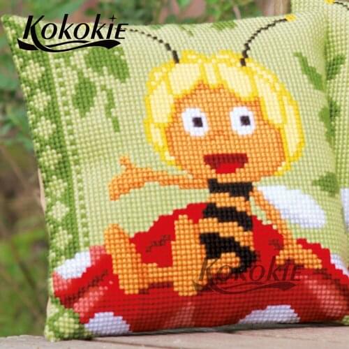 Handicraft cotton embroidery yarn needlework set knitting needles kit for cushion mat Cross stitch kits bee pattern pillowcase