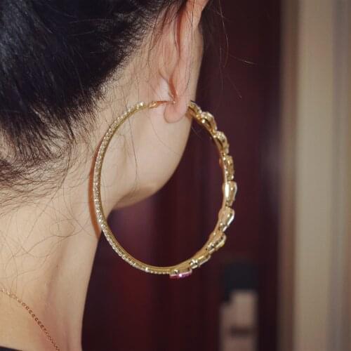 New Design Shiny Rhinestone Hoop Earrings for Women Fashion Jewelry Geogous Holiday Party Statement Earrings Accessories