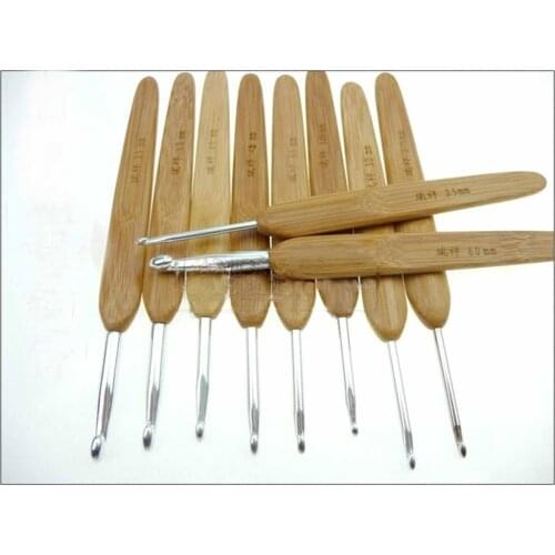 Free shipping Excellent quality weaves tool Bamboo system handle Weave crochet hook 2.5mm~6.0mm Totally 8 model Crochets hook