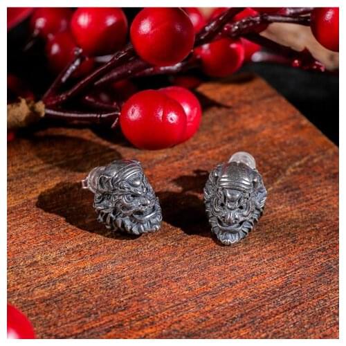 Chinese Nation Zhong Kui Stud Earring Retro Antique SilverColor Skull Earrings Bi Xie Save Disaster Men Women Good Lucky Jewelry