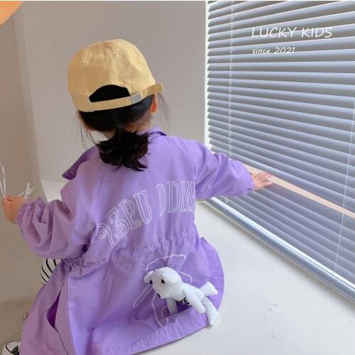 2021 Spring New Childrens Long-sleeved Windbreaker Korean Female Baby Casual Windbreaker Jacket Cute Back Bear Long Coat 2-7Y