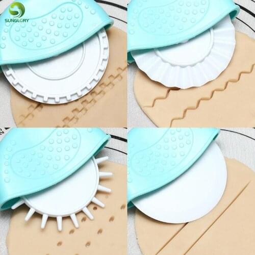 4PCS Fondant Embosser Roller Set Fondant Strip Ribbon Cutter Baking Sugarcraft Plastic Cake Rolling Pin Cake Decorating Tools