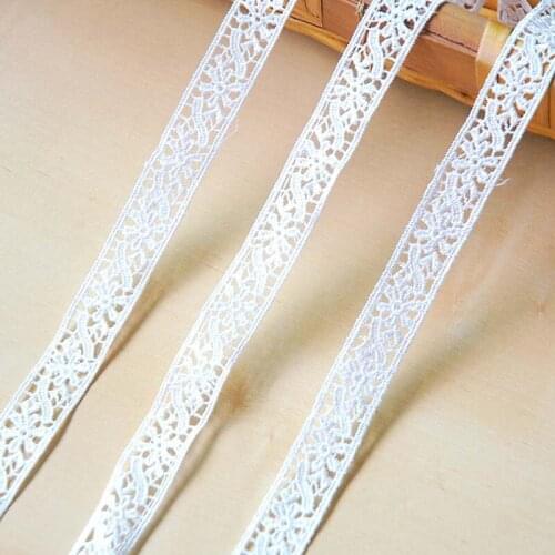 60Yards Floral Water Soluble Embroidered White Black Fabric Sewing DIY Trim Craft Ribbon 18mm Width for Garments