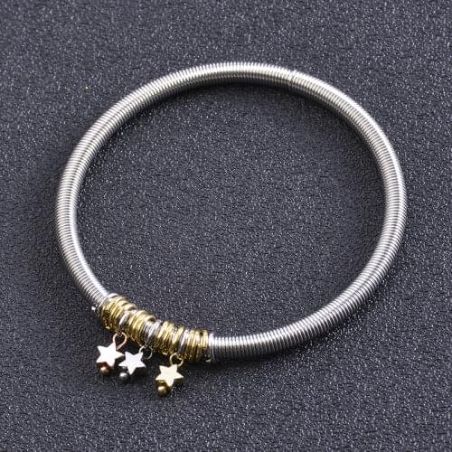 Corning tight rotating spring Bracelet Pentagram star shaped accessories Mixed Color Bracelet