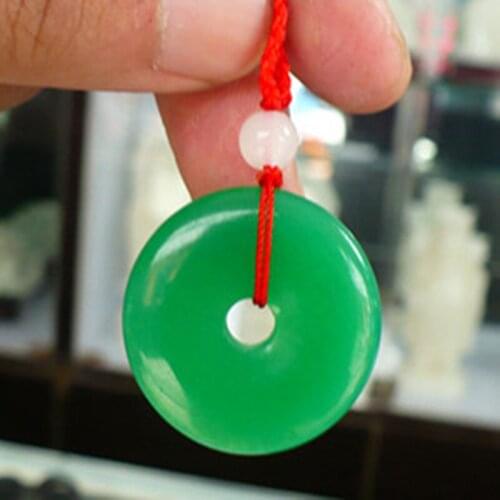 High Quality Green Pendant Necklace Round Peace Buckle Pendant Necklace Fashion Men Women Lovers Stone Jewelry