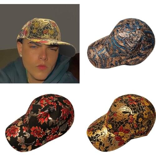 HT147 fashion ladies and men embroidered print hat baseball caps fashion casual curved hats print hatgirls can adjust hiphop hat