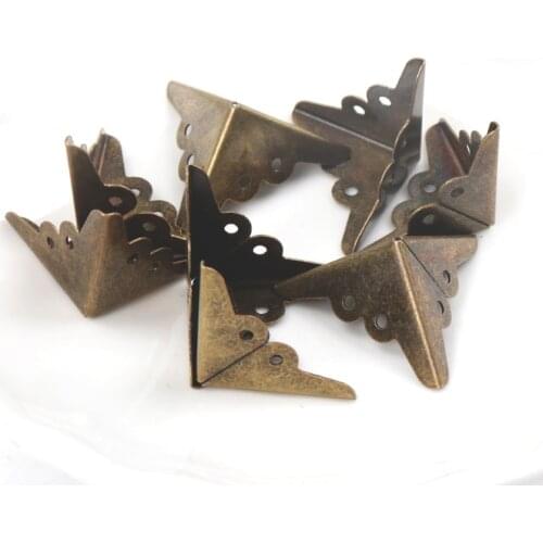 Metal Corners For Books Scrapbooking Photo Albums Menus Corner Protectors Metal Crafts DIY Ornament 18x18x18mm 20pcs MZ342