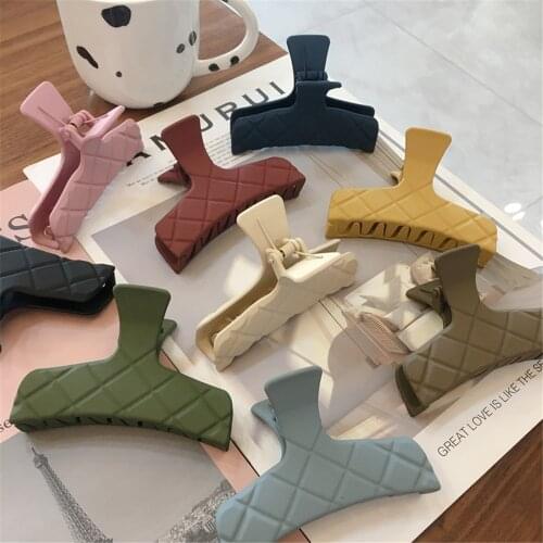 Frosted Plastic Hair Claws Clip Acrylic Large Hair Crab Clamps Diy Hair Styling Tool Barrete Paid Hairpin Hair Accessories