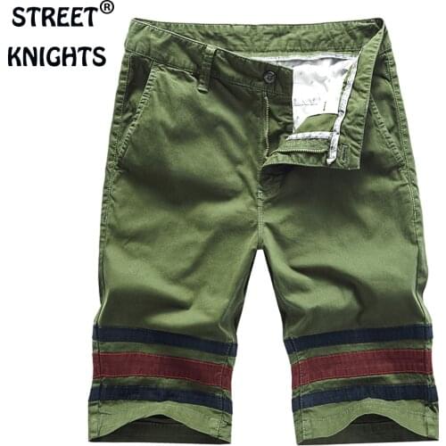 Mens 2021 Summer New Casual Fashion Style Stitching Color Soft Touch Shorts Men 97.5% Cotton Street Knee-Length Beach Shorts