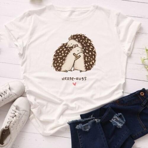 Women T-shirt Summer Fashion Hedgehog Hug Print T Shirt Female O-Neck Short Sleeve Harajuku Tumblr Graphic Tees Feminina