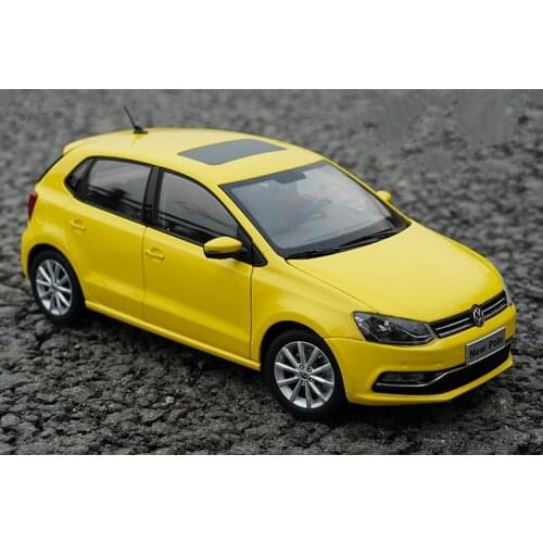 Original factory authentic 1:18 NEW VW POL O 2016 yellow diecast sedan car model with small gift