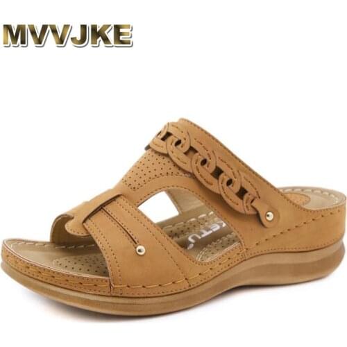 MVVJKE 2021 Summer retro beach flat casual shoes Soft toe slip slippers Ladys wedges slippers and Mothers sandals